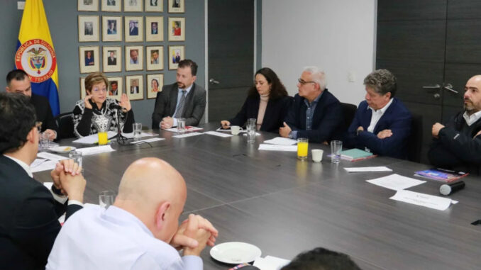 Vence plazo para definir por concertación el salario mínimo para el 2023