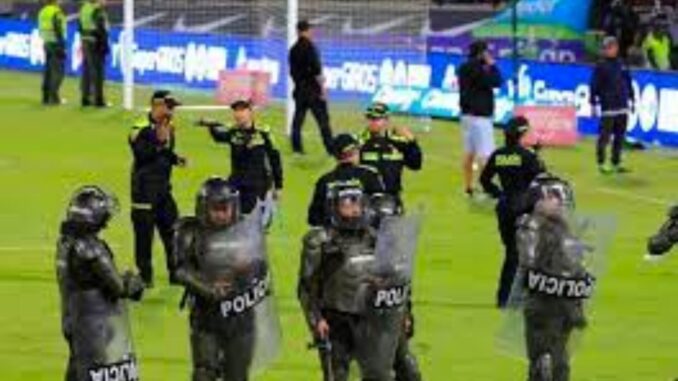 Policía Estadio Atanasion Girardot