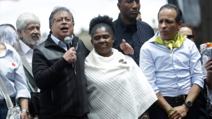 Presidente Gustavo Petro en marcha de Bogotá