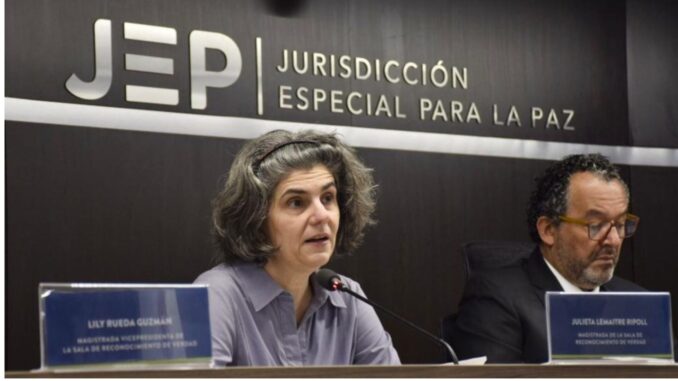 Magistrados de la JEP Julieta Lemaitre y Roberto Vidal