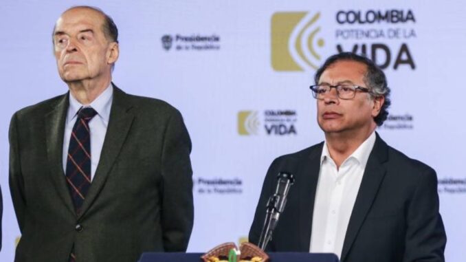 canciller leyva - petro