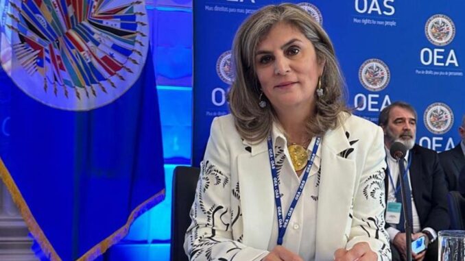 laura gil oea