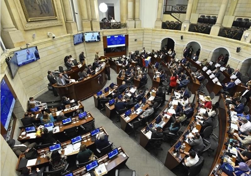 Senado aprueba la reforma laboral en su último debate - Focus Noticias