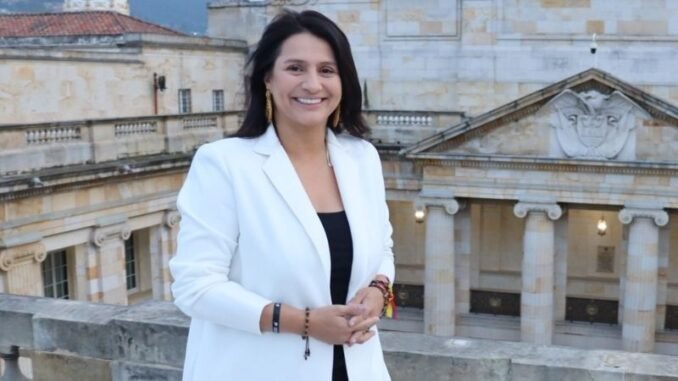 paola holguin mincultura